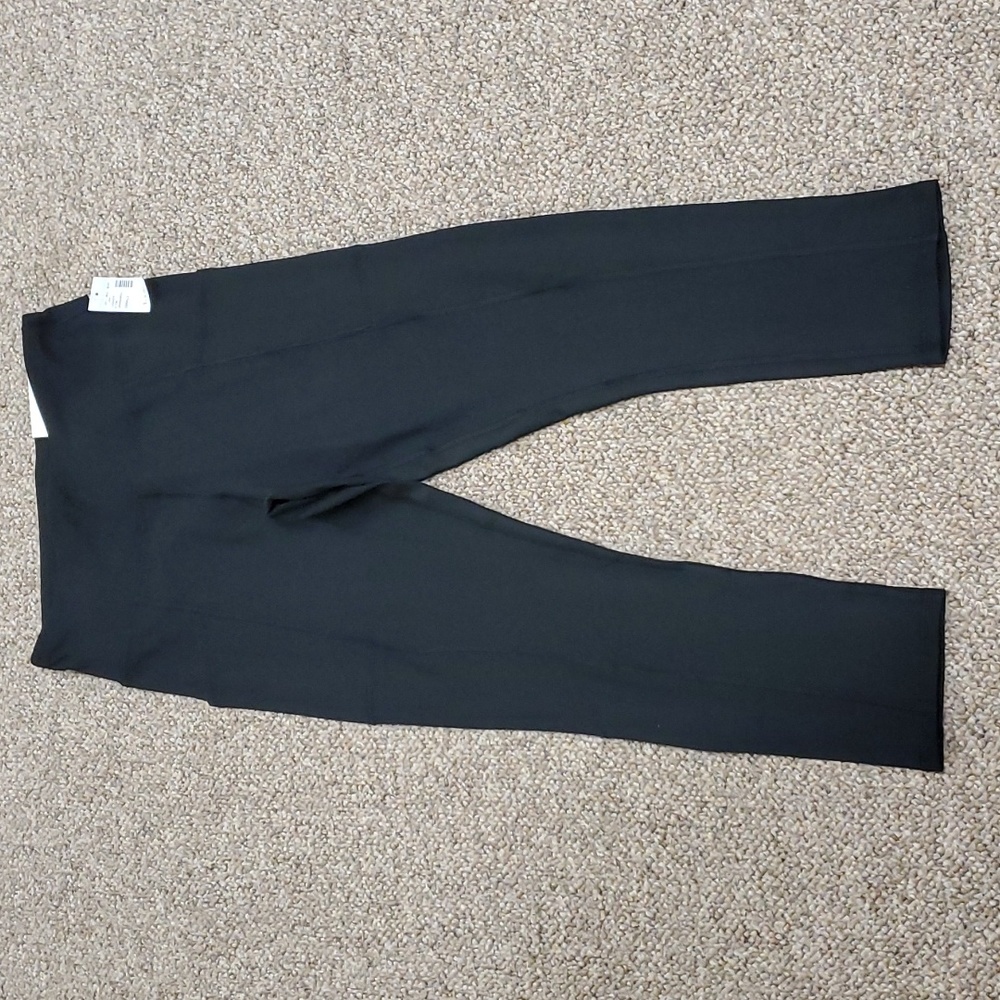 Maurices Capri leggings NWT